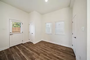 412 W Marlin St, Willis, TX 77378 - Photo 10