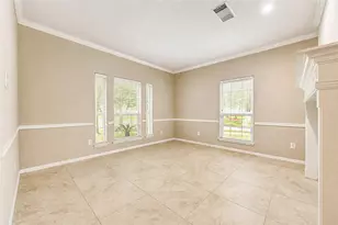 14009 Hollow Canyon Ln, Rosharon, TX 77583 - Photo 10