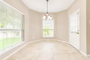 14009 Hollow Canyon Ln, Rosharon, TX 77583 - Photo 8