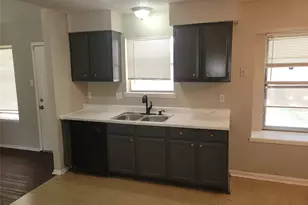 15810 Boonridge Rd, Houston, TX 77053 - Photo 2