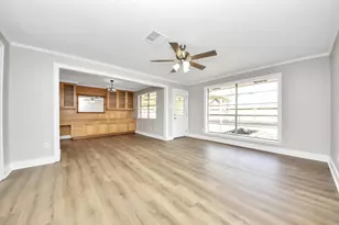 7102 Log Hollow Dr, Houston, TX 77040 - Photo 8