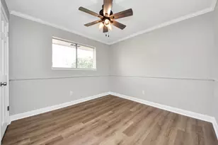 7102 Log Hollow Dr, Houston, TX 77040 - Photo 26