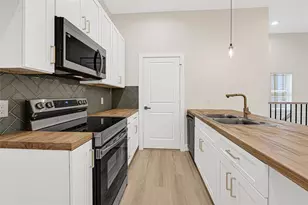 7809 Dyer St, Houston, TX 77088 - Photo 40