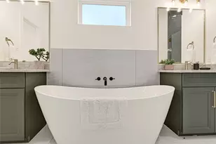 7809 Dyer St, Houston, TX 77088 - Photo 24