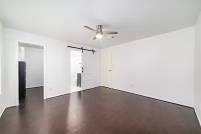 26 S White Pebble Court, The Woodlands, TX 77380 - Photo 12