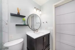 26 S White Pebble Ct, The Woodlands, TX 77380 - Photo 14