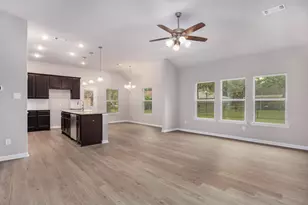 221 Inwood Dr, West Columbia, TX 77486 - Photo 18
