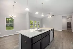 221 Inwood Dr, West Columbia, TX 77486 - Photo 20
