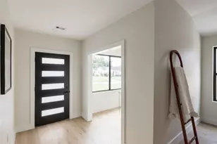 4755 Marietta Ln, Houston, TX 77021 - Photo 2