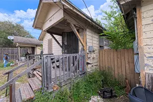 1914 Benson St, Houston, TX 77020 - Photo 20