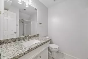 1421 W 26th St, Houston, TX 77008 - Photo 14