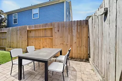 1421 W 26th Street Unit F, Houston, TX 77008 - Photo 16