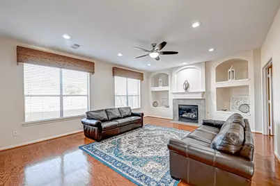 10626 Hillsdale Bridge Lane, Sugar Land, TX 77498 - Photo 12