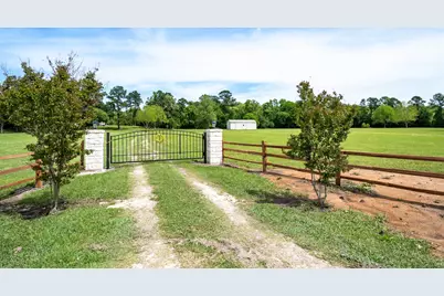 968 Oats Rd, Livingston, TX 77351 - Photo 8