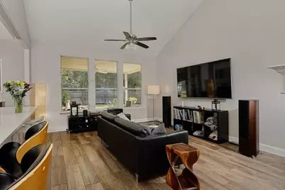 10 Acacia Park Place, The Woodlands, TX 77382 - Photo 10
