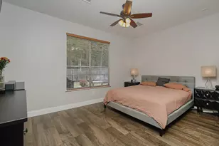 10 Acacia Park Pl, The Woodlands, TX 77382 - Photo 18