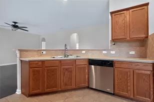 419 Drake Ln, League City, TX 77573 - Photo 6