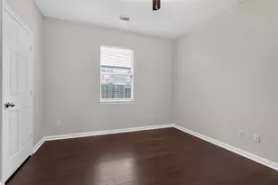 419 Drake Ln, League City, TX 77573 - Photo 10