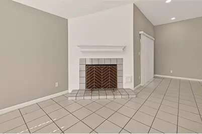 10810 Umber Court, Houston, TX 77099 - Photo 6