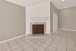 10810 Umber Ct, Houston, TX 77099 - Photo 6