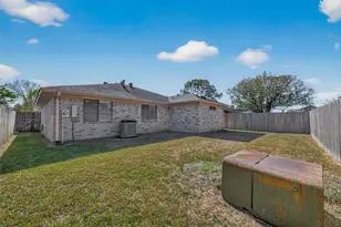 10810 Umber Ct, Houston, TX 77099 - Photo 40