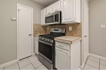 10810 Umber Court, Houston, TX 77099 - Photo 12