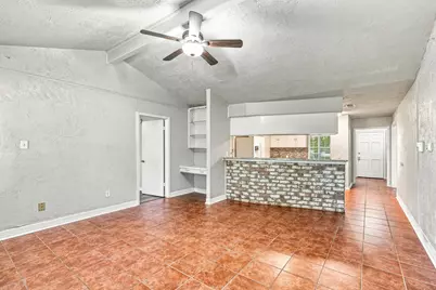 2005 Yorktown Court S, League City, TX 77573 - Photo 4