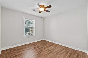 120 N Illinois Ave, League City, TX 77573 - Photo 20