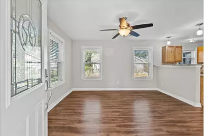 120 N Illinois Avenue, League City, TX 77573 - Photo 2