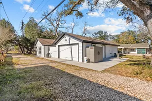 120 N Illinois Ave, League City, TX 77573 - Photo 26