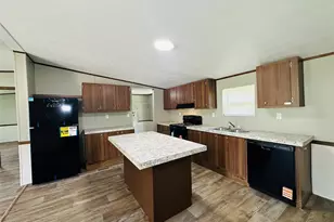 679 Wexford Dr, Conroe, TX 77303 - Photo 4
