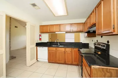 8215 Summer Quail Drive, Houston, TX 77489 - Photo 18