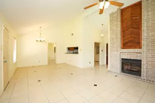 8215 Summer Quail Dr, Houston, TX 77489 - Photo 8