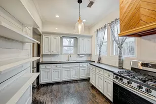 818 Wilkes St, Houston, TX 77009 - Photo 8