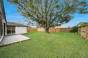 5234 Abercreek Ave, Friendswood, TX 77546 - Photo 4