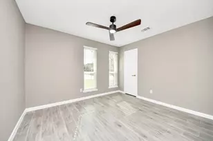 5234 Abercreek Ave, Friendswood, TX 77546 - Photo 18