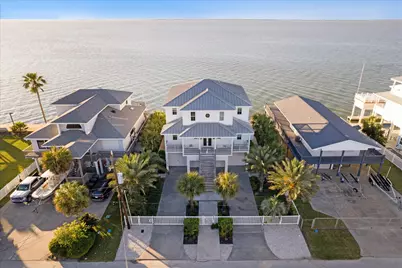 21914 Guadalupe Drive, Galveston, TX 77554 - Photo 4