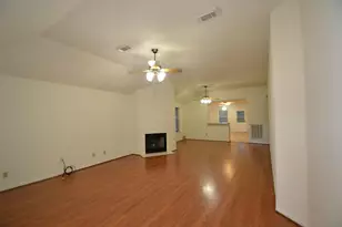 2739 Blue Mist Dr, Sugar Land, TX 77498 - Photo 4