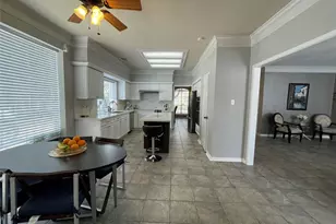 4103 Pebble Beach Dr, League City, TX 77573 - Photo 8