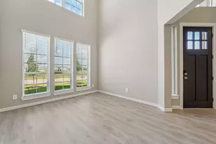 2818 Clapbread Ln, Rosenberg, TX 77471 - Photo 6