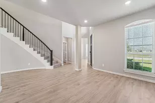 2818 Clapbread Ln, Rosenberg, TX 77471 - Photo 4