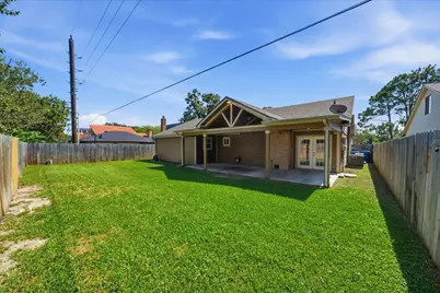 6030 Elkwood Forest Drive, Houston, TX 77088 - Photo 30