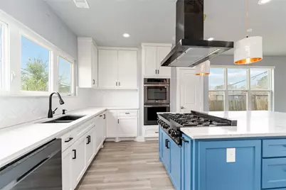 9495 Jutland Road #A, Houston, TX 77033 - Photo 4