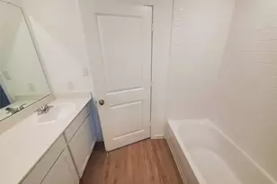 3115 Savannah Rose Dr, Angleton, TX 77515 - Photo 8