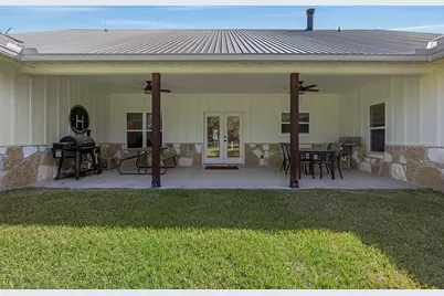 1800 County Road 122, Hallettsville, TX 77964 - Photo 20