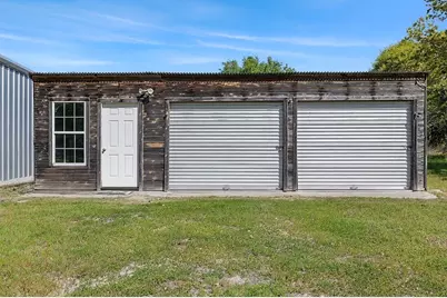 1800 County Road 122, Hallettsville, TX 77964 - Photo 22