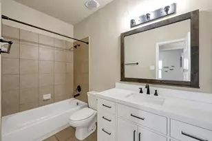 23302 E Pine Ivy Ln, Tomball, TX 77375 - Photo 18