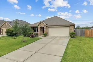 630 Harbor Colony Ln, La Marque, TX 77568 - Photo 2