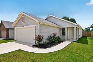 252 Laura Leigh Ln, Angleton, TX 77515 - Photo 1