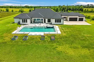 3515 County Rd 62, Rosharon, TX 77583 - Photo 1